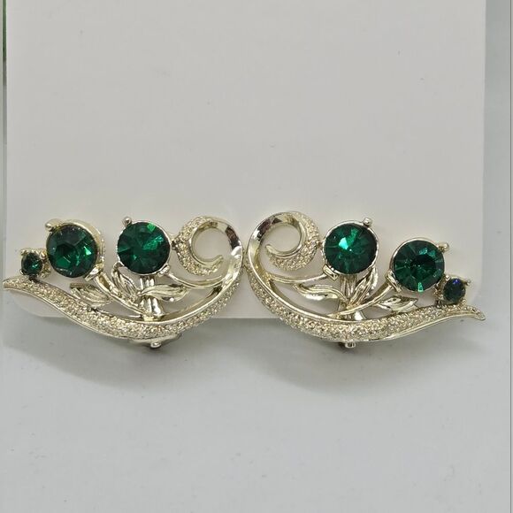 Vintage Signed LISNER Gold Tone Green Rhinestone Clip On Earrings - Picture 7 of 9